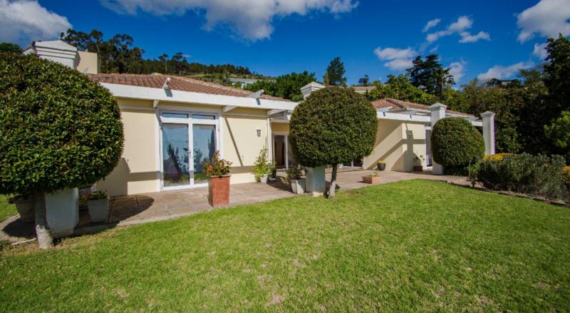 2 Bedroom Property for Sale in Rome Glen Western Cape